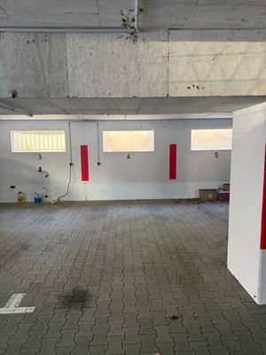 Tiefgaragenstellplatz