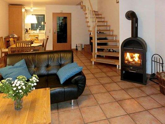 Wohnzimmer mit Kamin