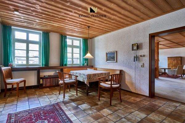 speisen mit Freude und Freunden