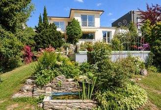 Haus aus der Gartenansicht