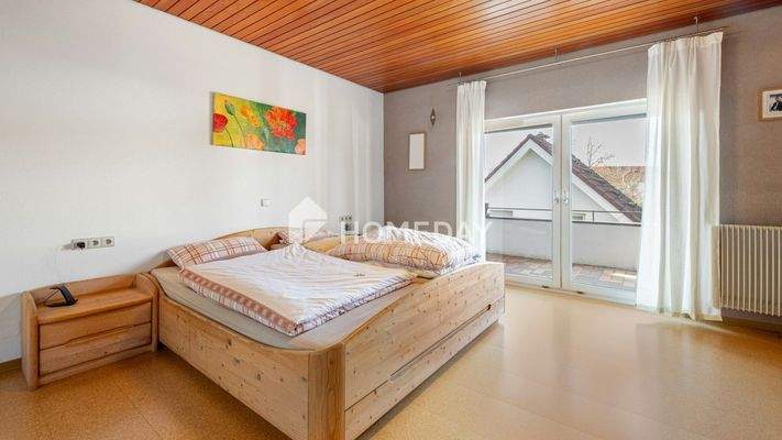 1. OG Schlafzimmer 1