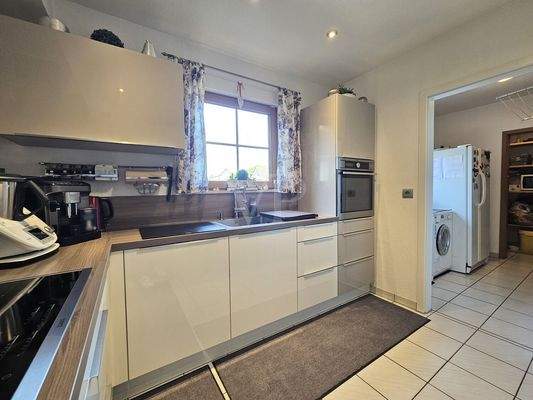 Blick zu HWR & Speisekammer