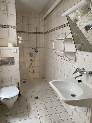 barierrefreies Duschbad EG