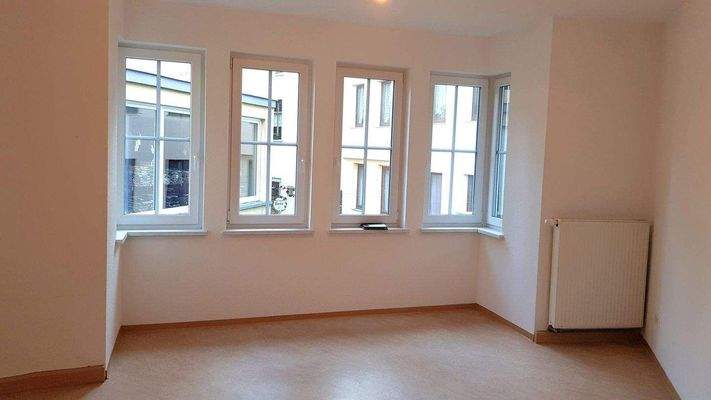 Wohnzimmer mit gemütlichem Erker