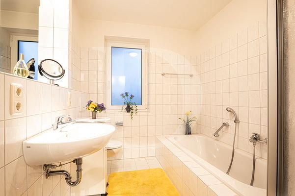 Vollbadezimmer