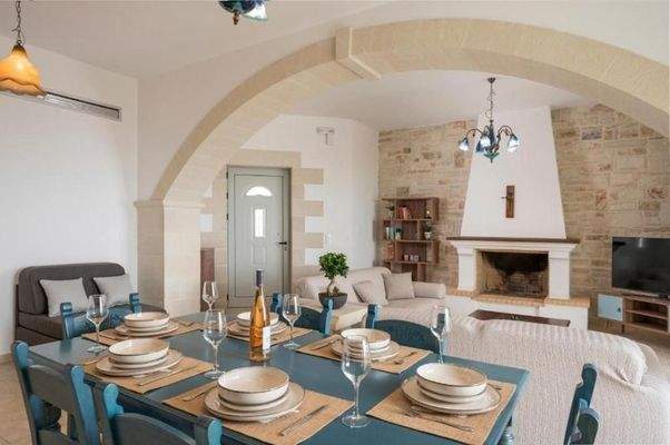 Kreta: Steinvilla mit Meerblick und Infinity-Pool in Drapanos zu verkaufen