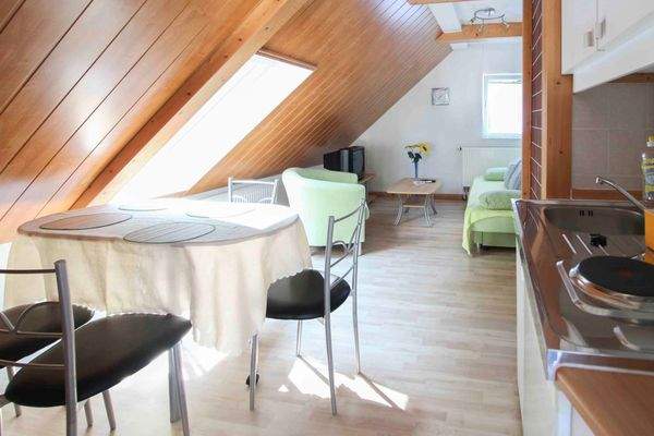 Ferienwohnung Wohnen und Küche