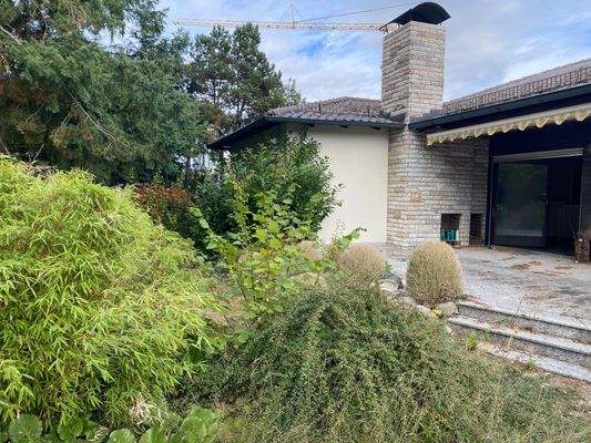 Bungalow mit verwunschenem Garten