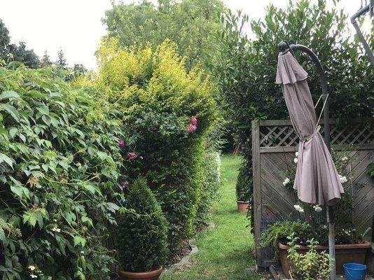 Durchgang Terrasse Garten.jpg