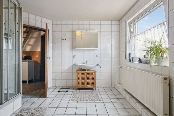 Badezimmer im Obergeschoss.