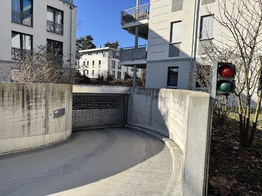 Ein- Ausfahrt Tiefgarage