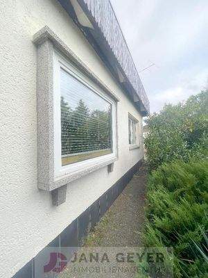 Objektansicht, Vorderansicht, Ess- und Wohnzimmer.