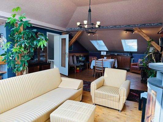 Wohnen/Essen Wohnung 2 im DG