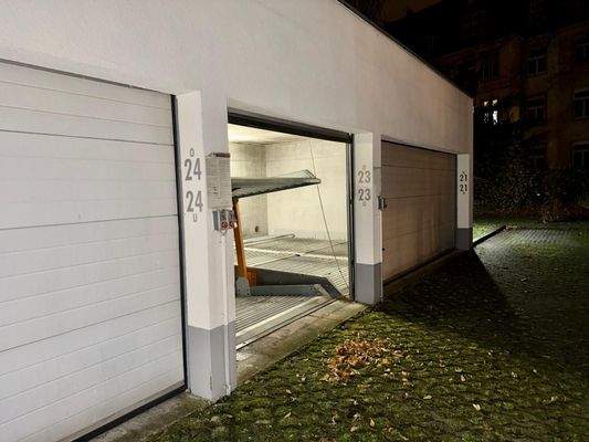 Außenansicht Garage