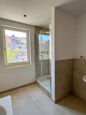 WhatsApp Image 2025-05-21 at 14.38.56 (2)