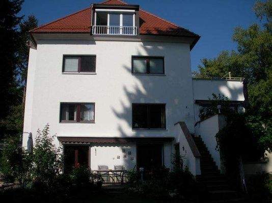 Hausansicht vom Garten