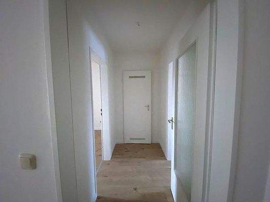 Flur mit Abstellkammer