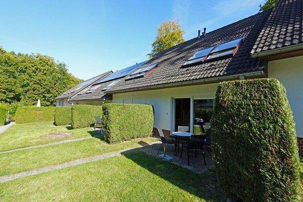 Terrasse und Zugang zur Wohnung