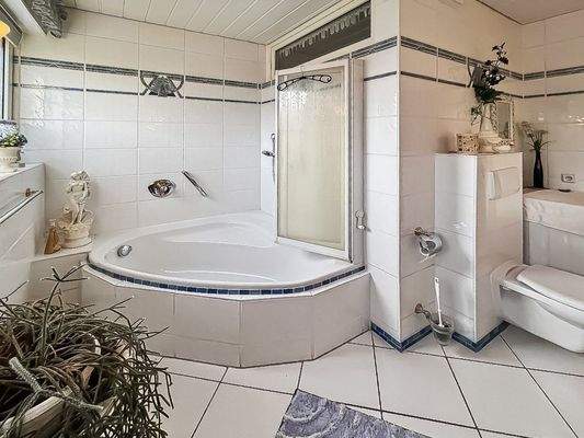 Badezimmer Ansicht 2