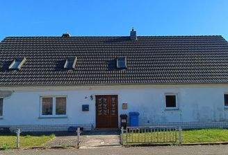 Wohnhaus Vorderseite Straßenansicht!