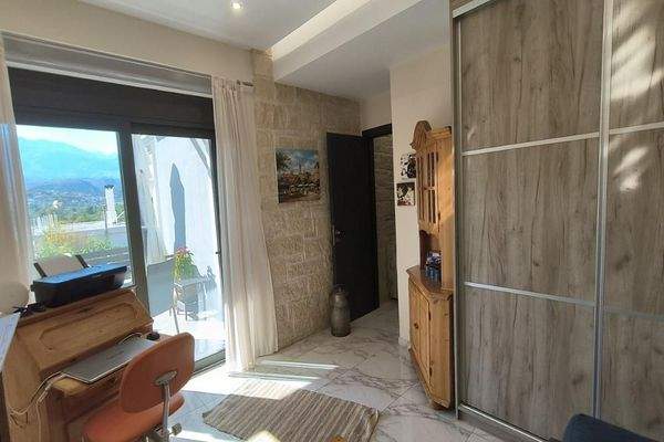 Kreta, Armeni: Charmantes Haus mit Blick auf die White Mountains zu verkaufen