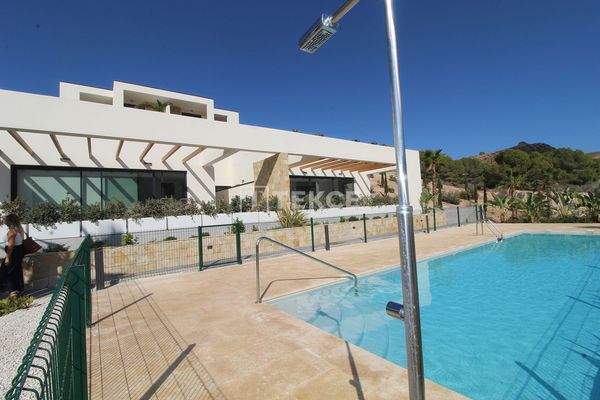Golf View Apartments Near the Sea and City in Alicante