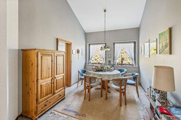 DACHGESCHOSS – ESSBEREICH MIT KÜCHE