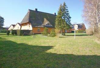 Südostansicht mit Garten