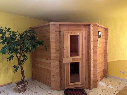 Blockbohlensauna Keller