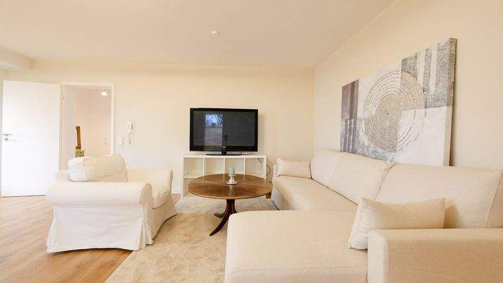 266 Couch, TV (1 von 1).jpg