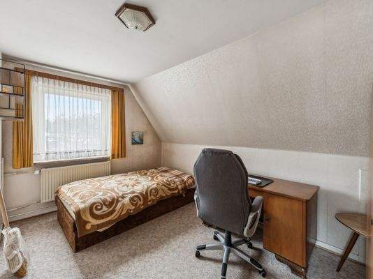 Kinder-Arbeits-Gästezimmer OG