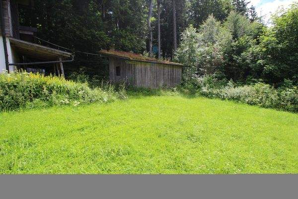 Grundstück/Schuppen