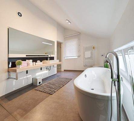 Moderne Badewanne & Design