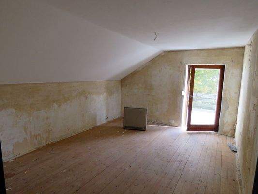 Kinderzimmer mit Südostterrasse 