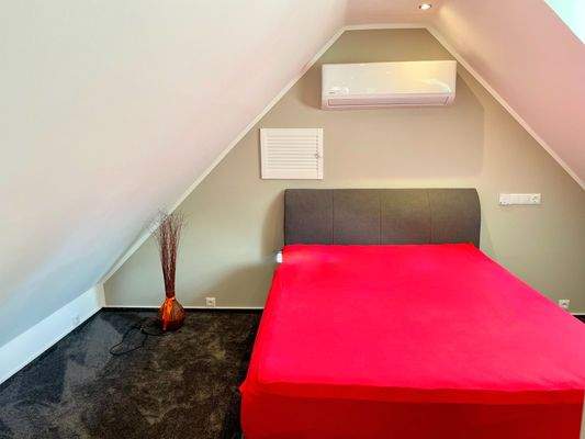 2. Schlafbereich Spitzboden