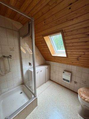 zweites Bad hier im DG