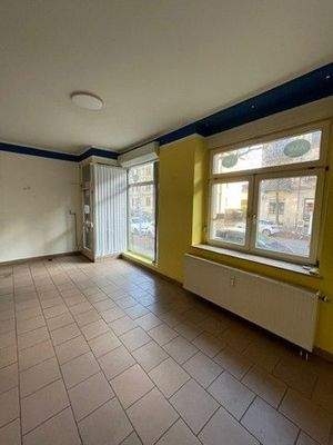 Fensterfront Straßenseite 