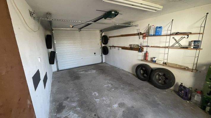 Garage 2
