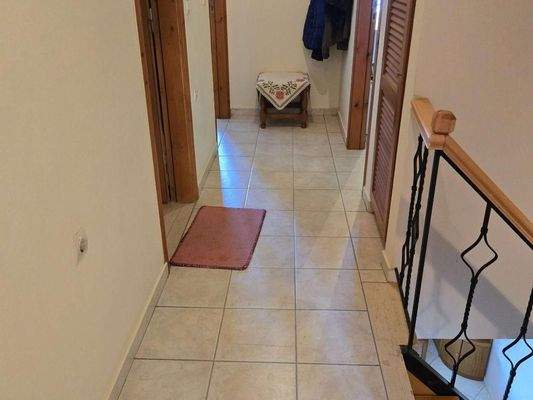 Kreta, Roussospiti: Haus im Dorfzentrum zu verkaufen