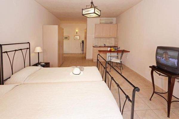 Kreta, Platanias: Hotel zum Verkauf