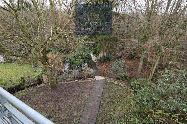 Garten mit Schwimmteich (1)