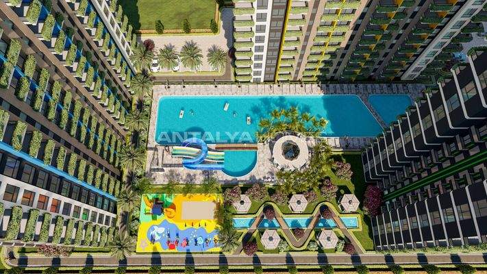 Apartments in a Complex with Aquapark in Mersin Çeşmeli