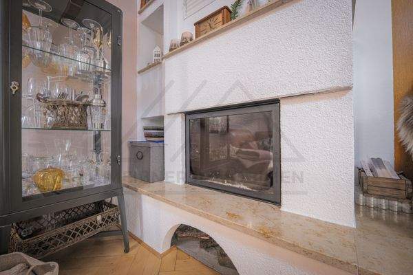 Kamin - Wohnzimmerseite