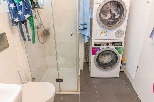 Waschmaschine und Trockner