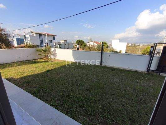 Villa with Private Garden 300 m from the Sea in İzmir Seferihisar