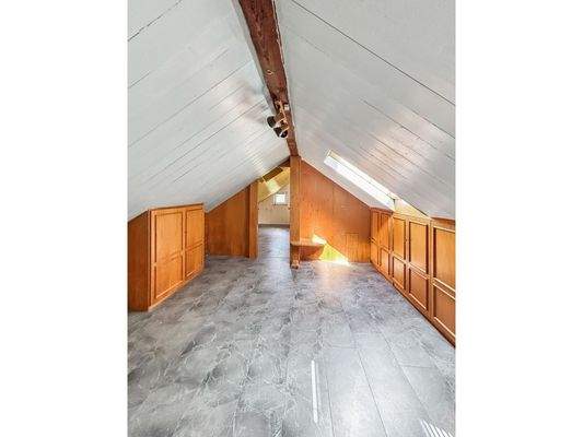 Durchgangszimmer  DG