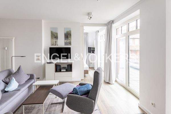 Wohnbereich mit Zugang zur Südterrasse