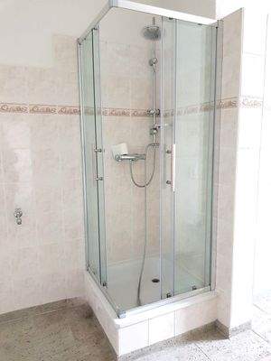 WE 1.OG mitte zur Straße - nach Sanierung