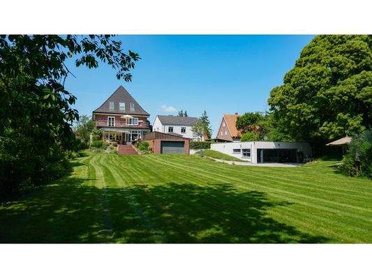 parkähnlicher Garten