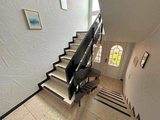 Hauseingang / Treppenhaus